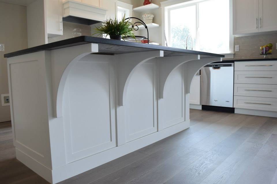 white-island from Sweetwood Custom Cabinets